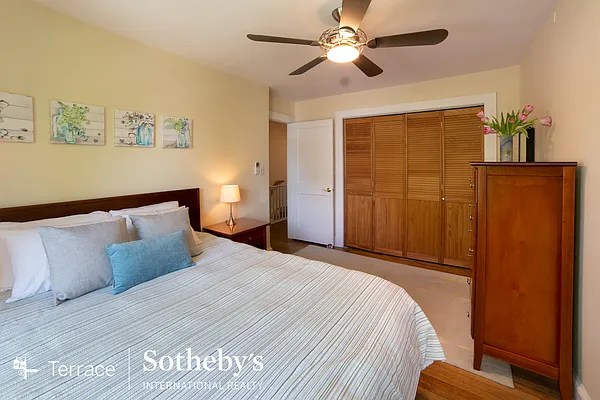 Sold by Terrace Sotheby's International Realty | media 10