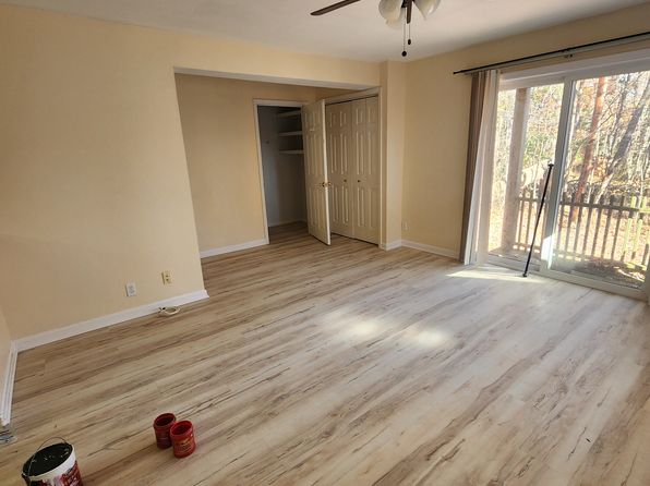 27 Bullis Dr #1