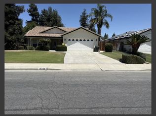10406 Attleboro Ave, Bakersfield, CA 93311