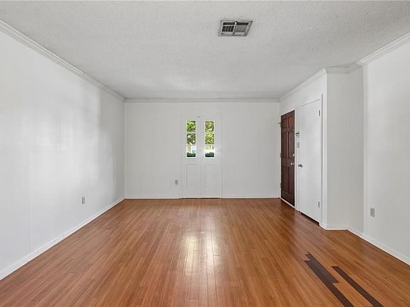 4th image of 2408 Danny Park