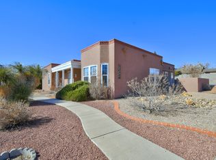 8405 Cherry Hills Dr NE, Albuquerque, NM 87111