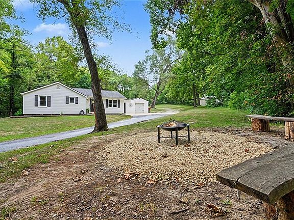 3rd image of 14017 Henson Rd