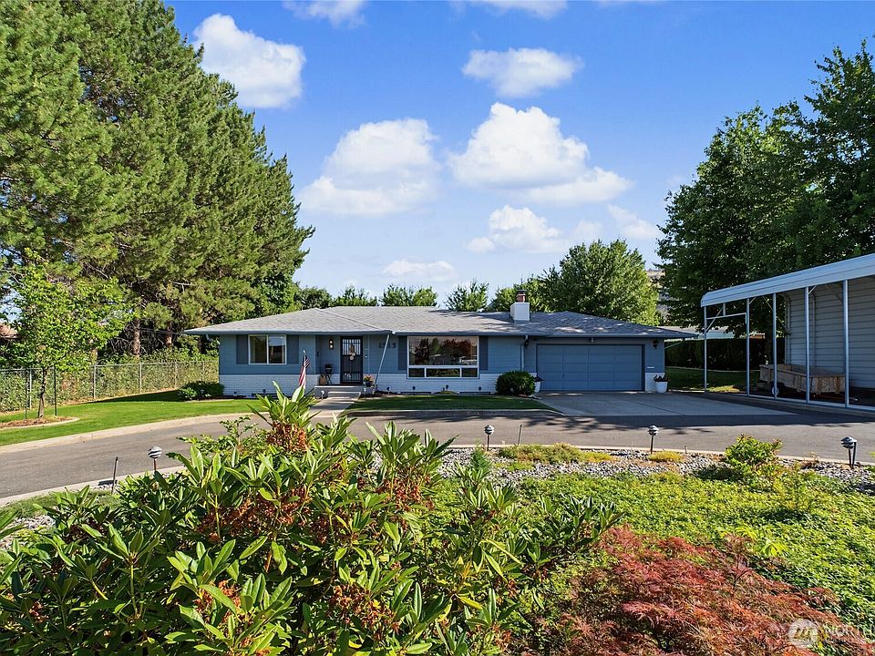 1st image of 1313 Castlerock Avenue
