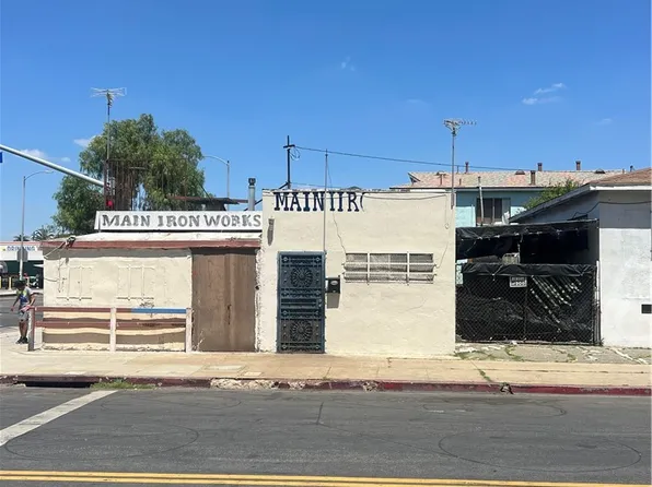 107 E 67th St, Los Angeles, CA 90003