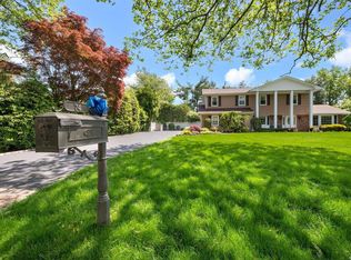 74 Wintercress Ln, East Northport, NY 11731