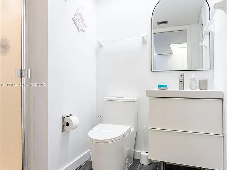 500 N Francisco St #234 — Photo 17
