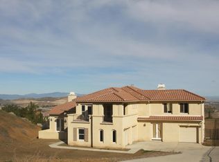 223 W Lakeview Dr, Palmdale, CA 93551