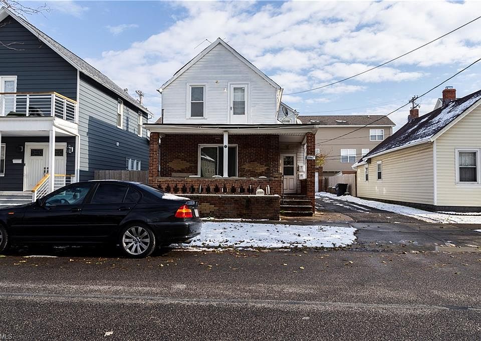 1st image of 1867 W 57th St