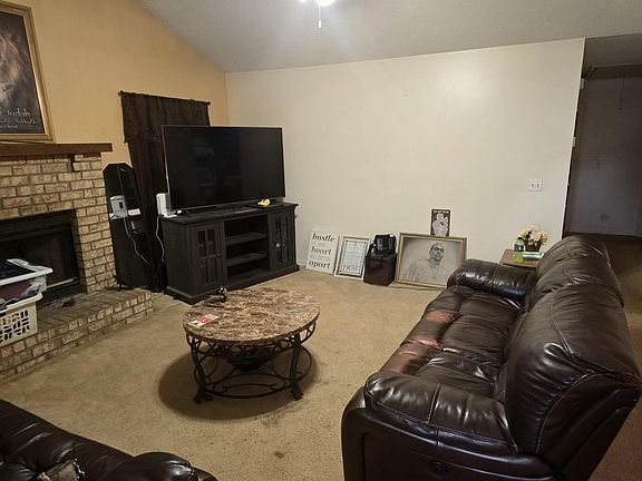 4th image of 3291 Rachael Cir