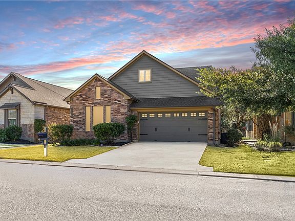 2nd image of 1736 Twin Pond Cir