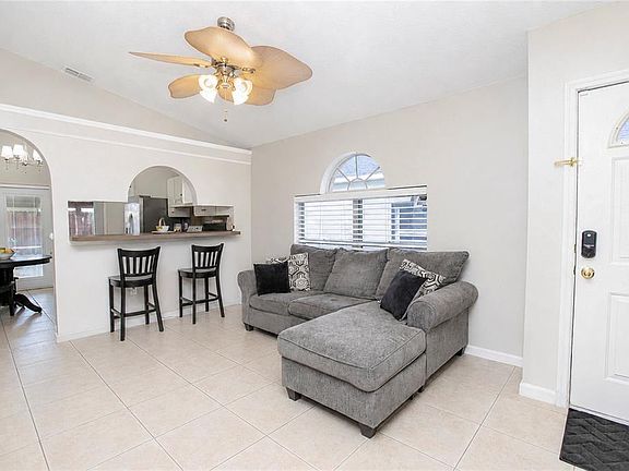 3rd image of 519 BEASLEY COURT