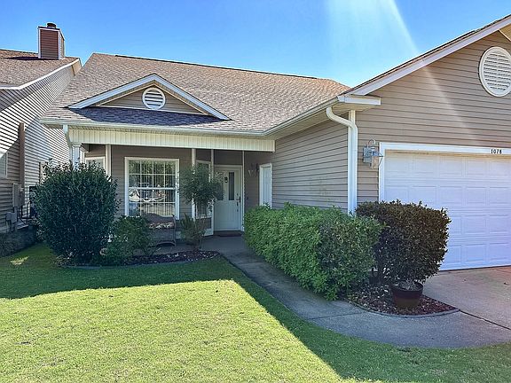 4th image of 1078 Lionsgate Ln