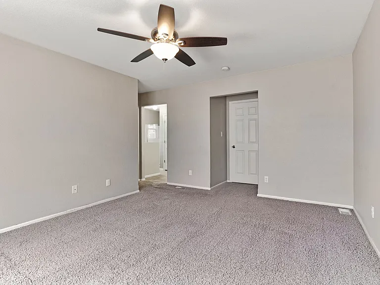 2228 Inspiration Ln — Photo 29