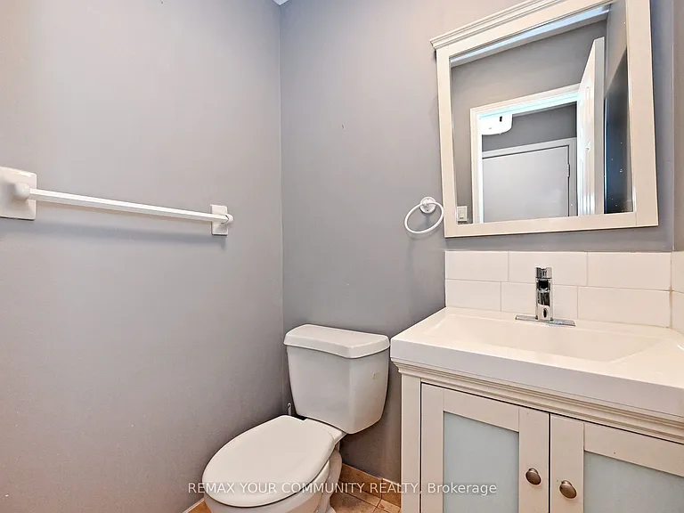 35 Dakin Dr — Photo 26