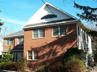 74 Margaret Ave, Lawrence, NY 11559