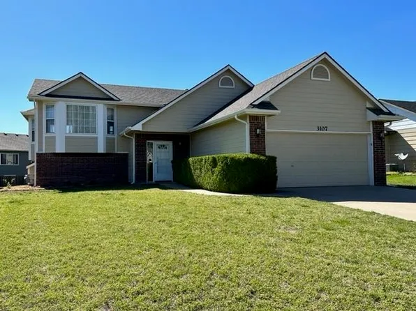 3107 Country Ln, Augusta, KS 67010