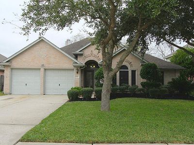 153 Greenridge Cir, League City, TX, 77573