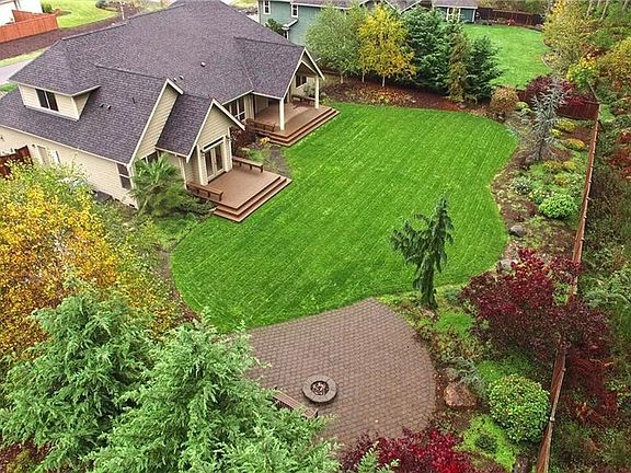 3rd image of 7044 47th Ave NE