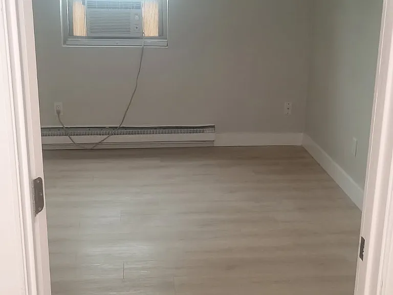 20 Hy Sil Ave #9 — Photo 18