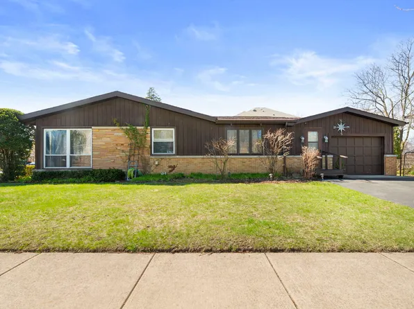 6802 Lyons St, Morton Grove, IL 60053