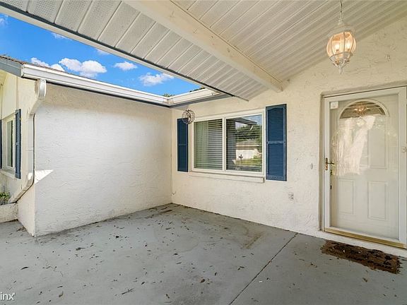 5th image of 6395 Heather Ln