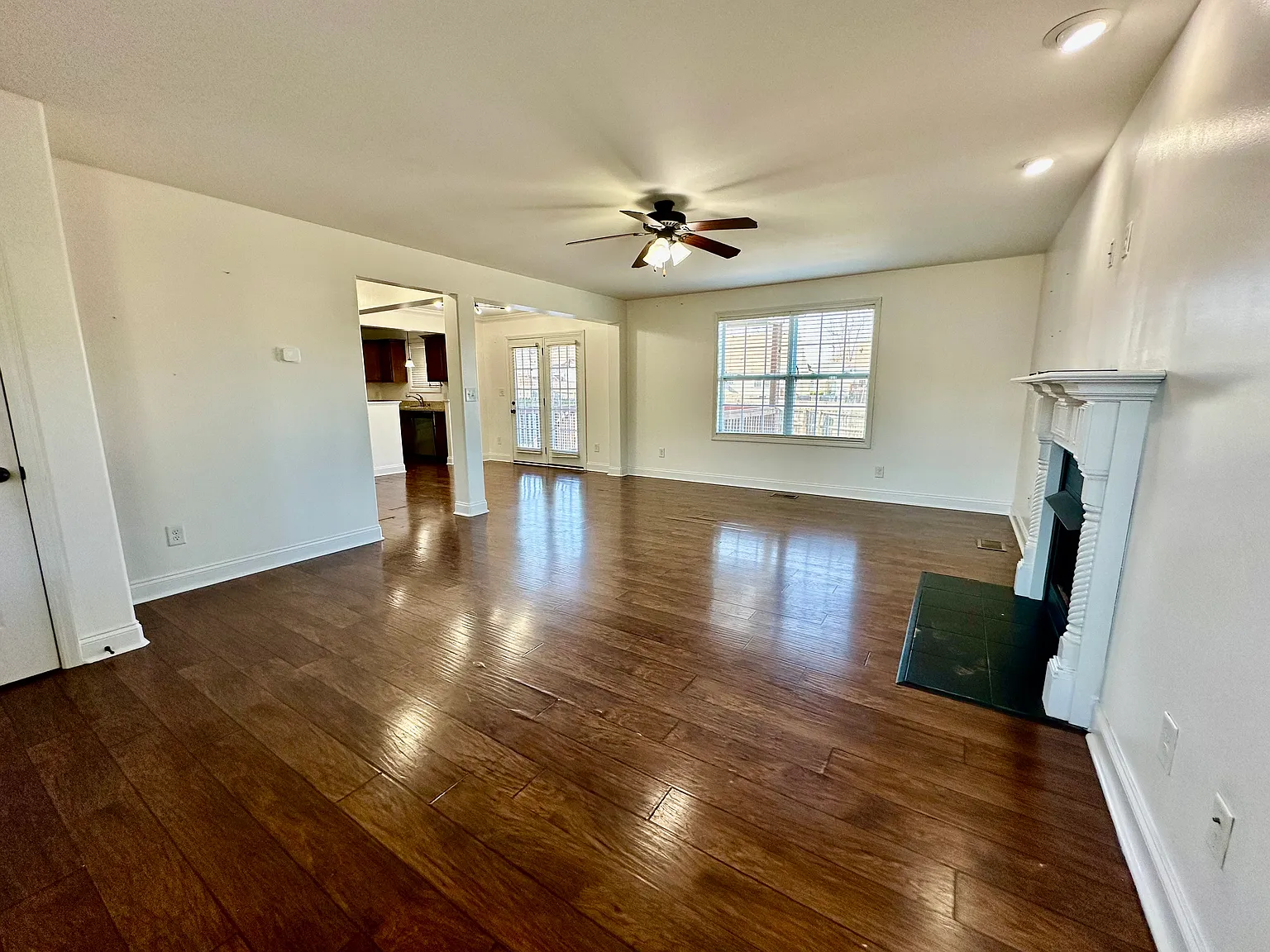 1212 Meachem Dr — Photo 3