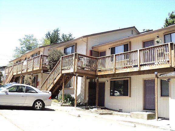 2nd image of 1275 Searles St #3