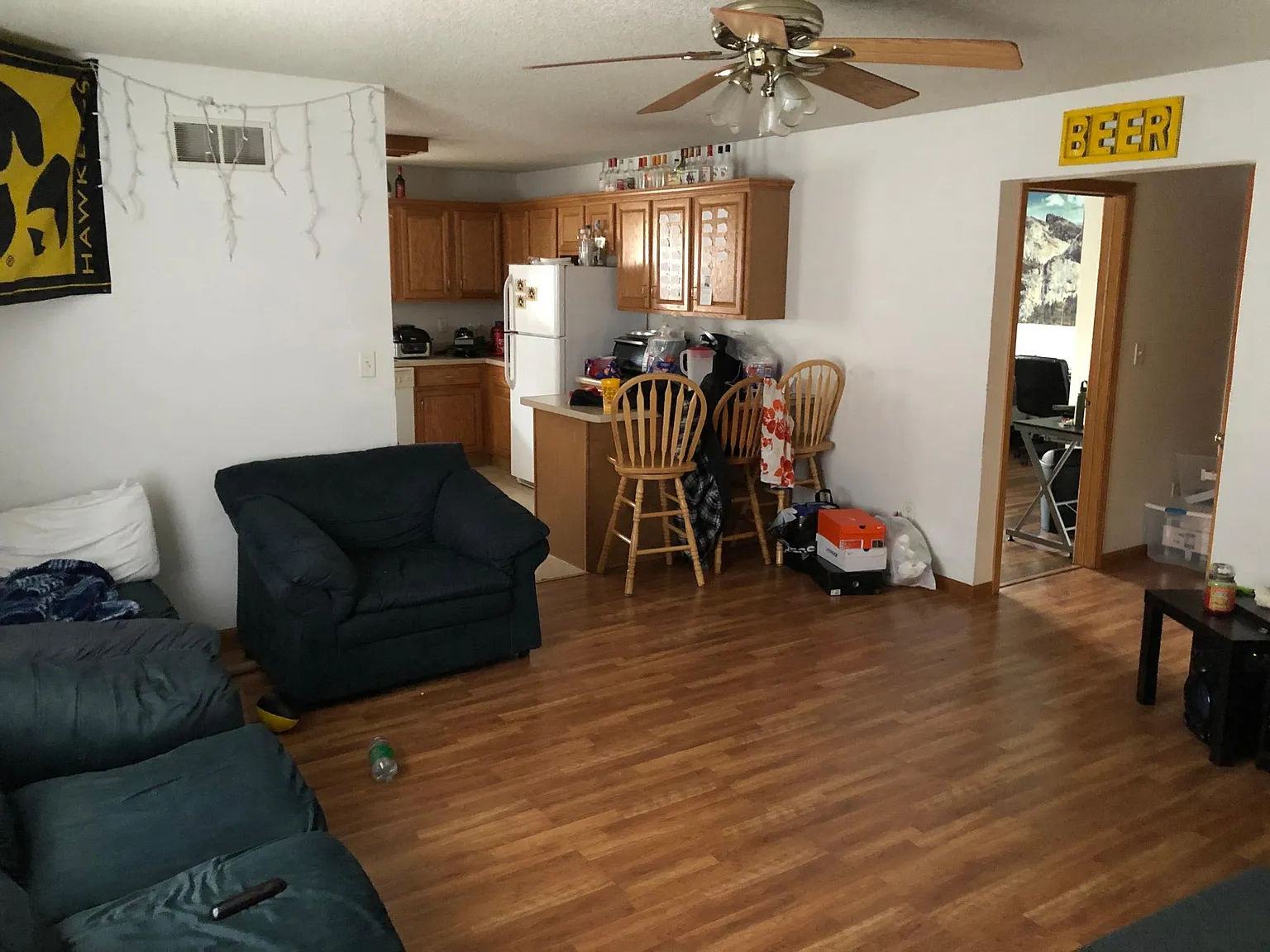 5 bed, 2800 sqft, $3,000 — Photo 2