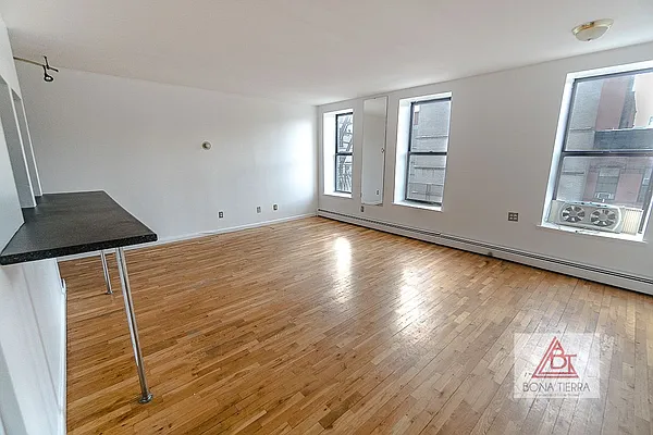 Sold by Bona Tierra | media 1