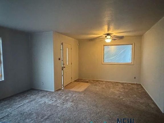 4th image of 207 E Blodgett St