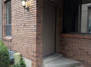 8722 S Oakwood Park Cir, Sandy, UT 84094