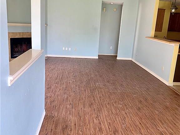4th image of 601 Clearwater Trl