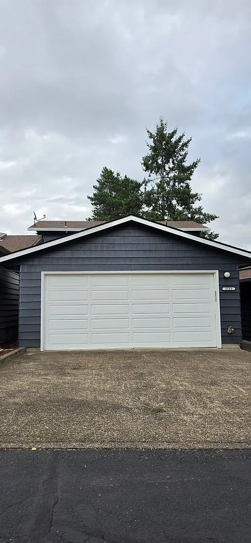 1110 Nw Springwood Lane - Spacious Townhome — Photo 1