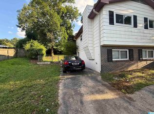 733 Country View Dr, Birmingham, AL 35215