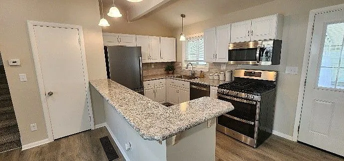 910 West Dr — Photo 3