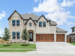 921 Cannes Dr, Red Oak, TX 75154