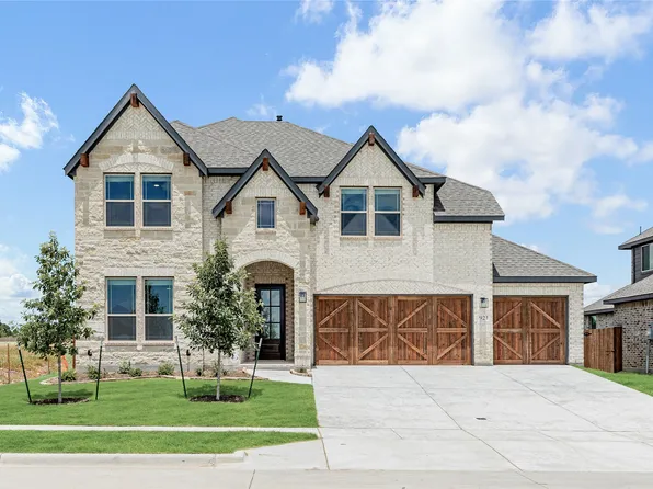 921 Cannes Dr, Red Oak, TX 75154