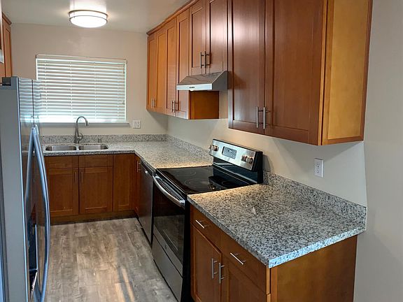 3rd image of 623 Rebecca Way APT 4