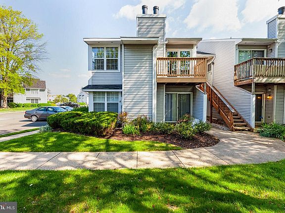 3rd image of 8647 Beekman Pl #47C