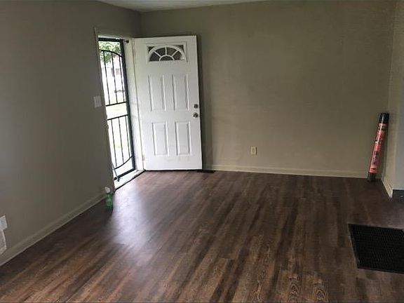 2nd image of 2230 Dartmouth Ave