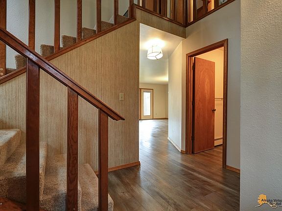 4th image of 14831 W Lake Ridge Dr #B