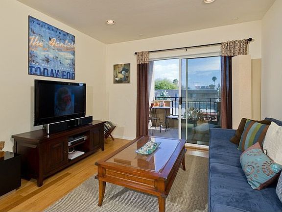 4th image of 3636 Jasmine Ave Unit 302