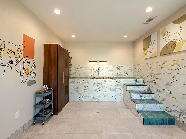 Brand New Pet Spa