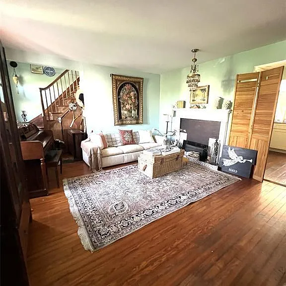 129 Flamingo St — Photo 4