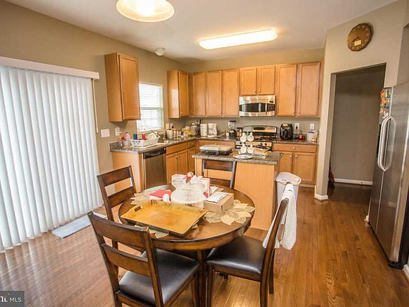 5th image of 15 Wildwood Pl