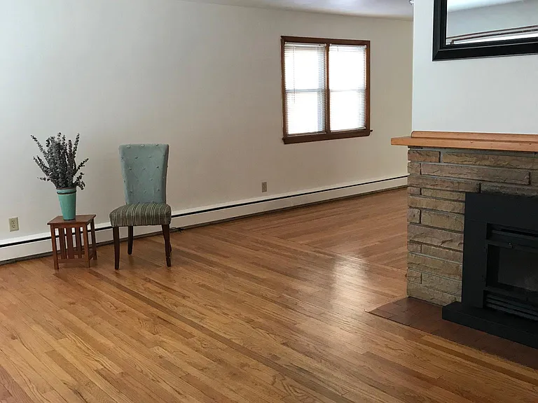 1005 Haywood Dr #1 — Photo 3