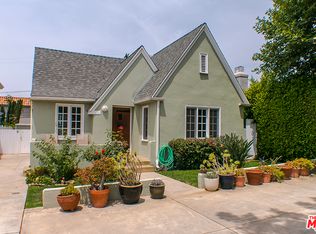943 Embury St, Pacific Palisades, CA 90272