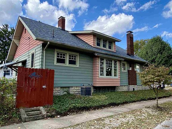 2nd image of 2151 Crawford St