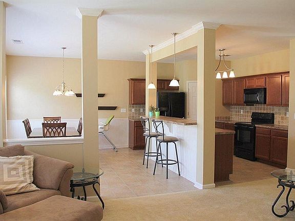 3rd image of 372 Kelli Rose Way