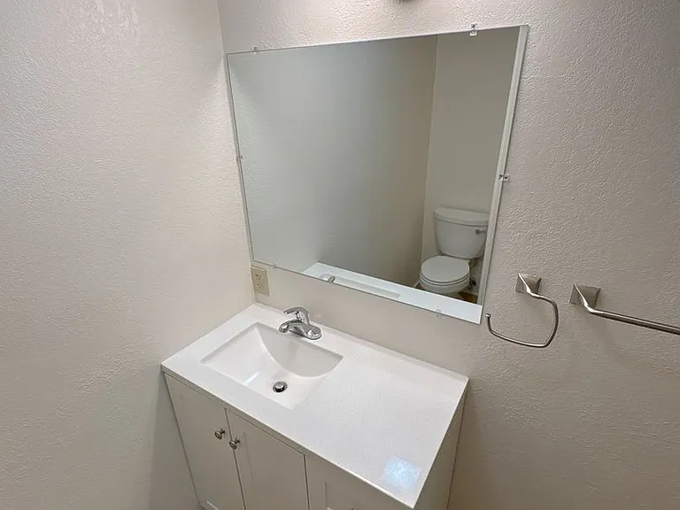 4195 Bristol Court — Photo 17